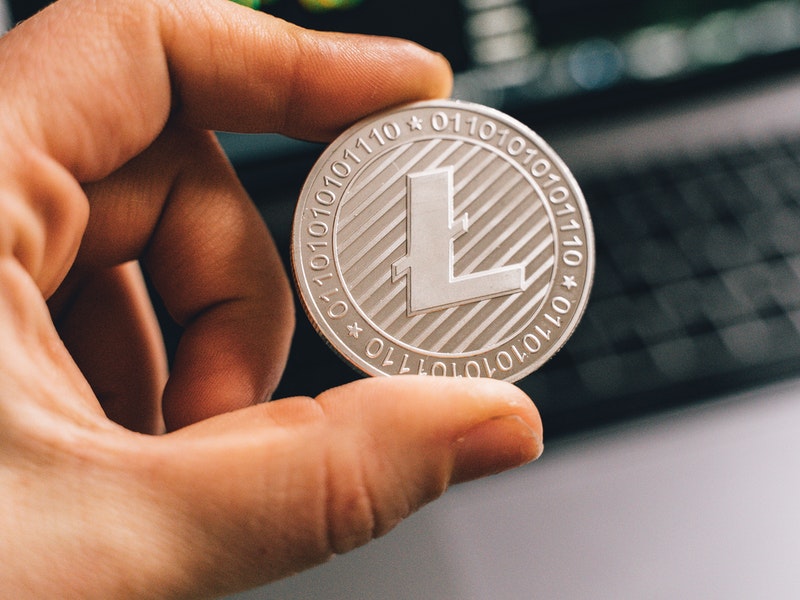 Commonwealth Bank lleva a los clientes a las criptomonedas a medida que la industria impulsa las regulaciones